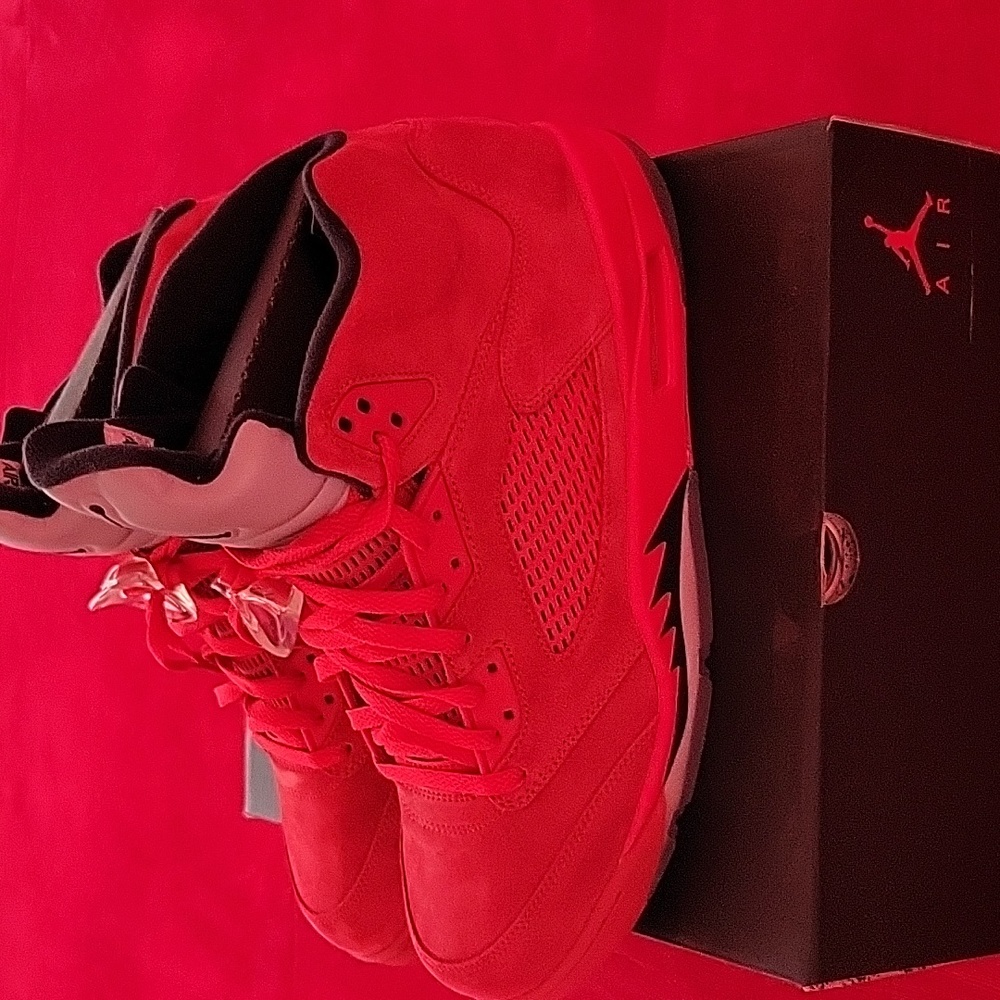 Men's Jordan Retro 5's